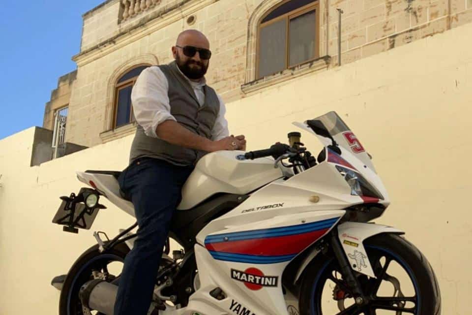 汇丰银行称牧师向黄色情网站支付的150000欧元是一种“欺诈行为”