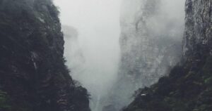 柬埔寨晡粒吴哥国际机场客流创新高：航线网络扩容助推旅游复苏